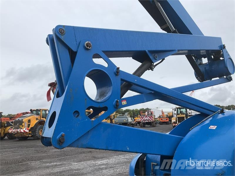Niftylift HR21 4WD Hybrid Articulating Boom Lift Articulated boom lifts