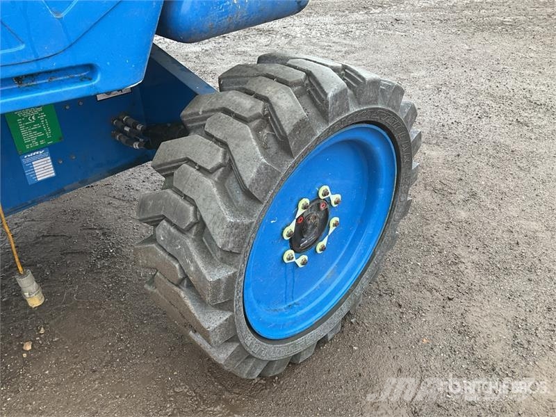 Niftylift HR21 4WD Hybrid Articulating Boom Lift Articulated boom lifts