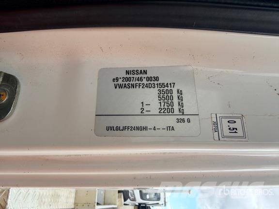 Nissan 160AluDs 16 m on Nissan Cabstar-Multitel Camion Na Auto korvtõstukid