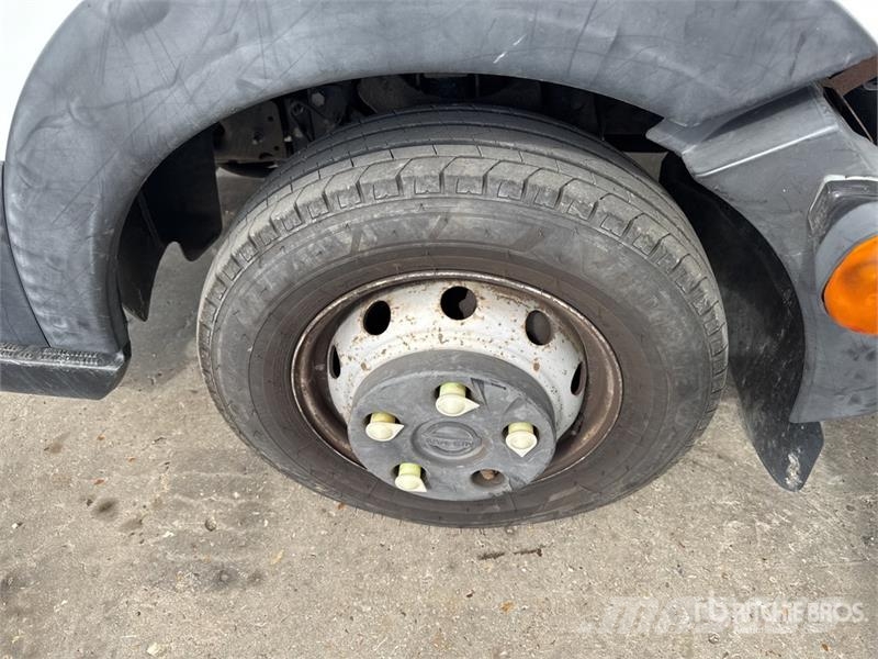Nissan 160AluDs 16 m on Nissan Cabstar-Multitel Camion Na Auto korvtõstukid