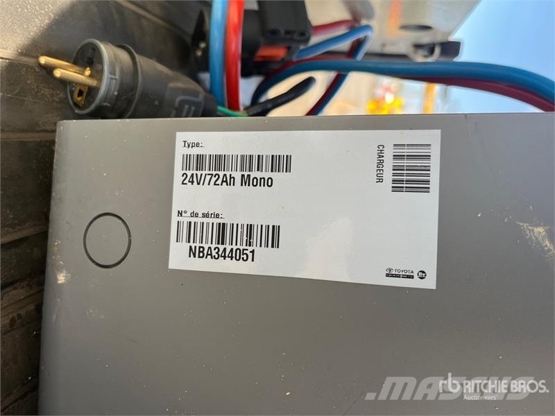 Nissan 1N1L15Q 1300 kg Forklift (Inoperable) Другие складские механизмы