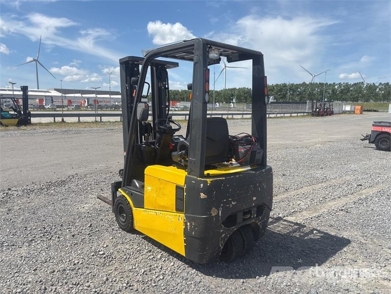 Nissan 1N1L18Q 1750 kg Electric Forklift Elektromos targoncák