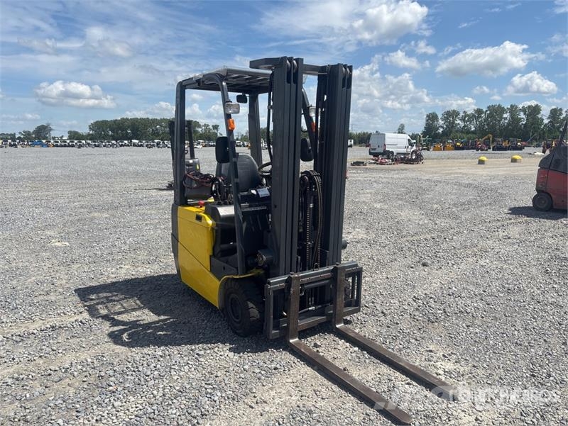 Nissan 1N1L18Q 1750 kg Electric Forklift Elektromos targoncák