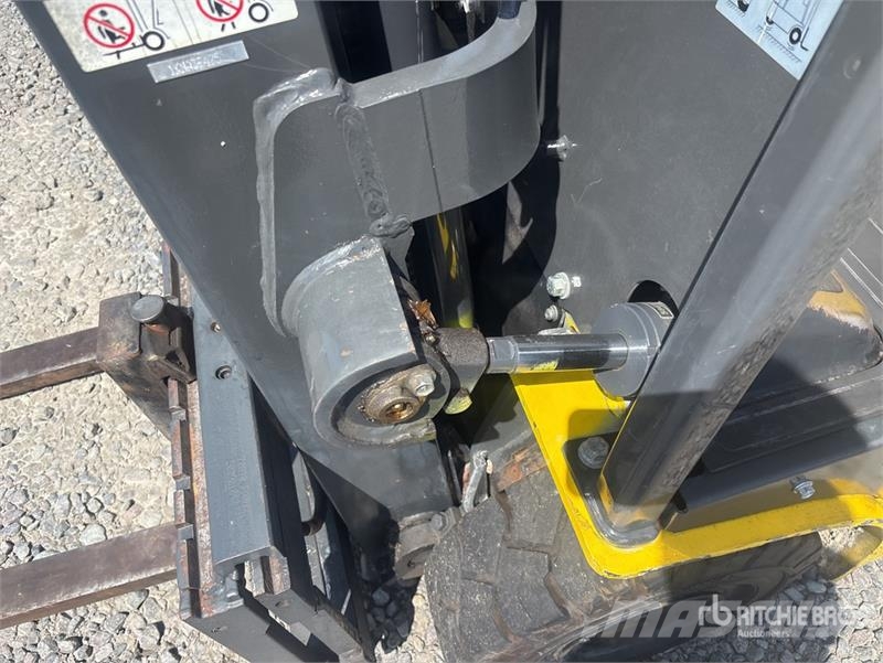 Nissan 1N1L18Q 1750 kg Electric Forklift Elektromos targoncák