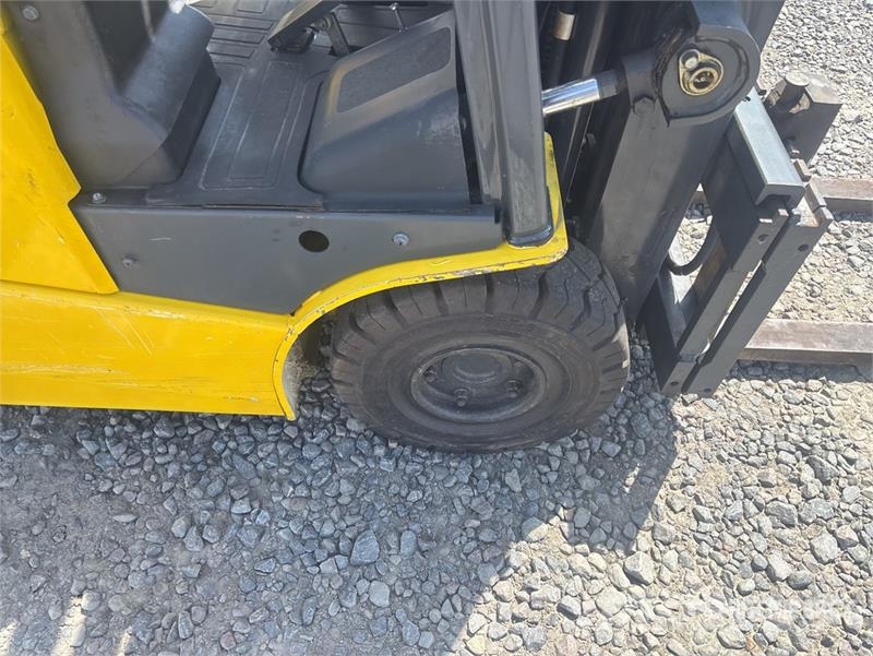 Nissan 1N1L18Q 1750 kg Electric Forklift Elektromos targoncák