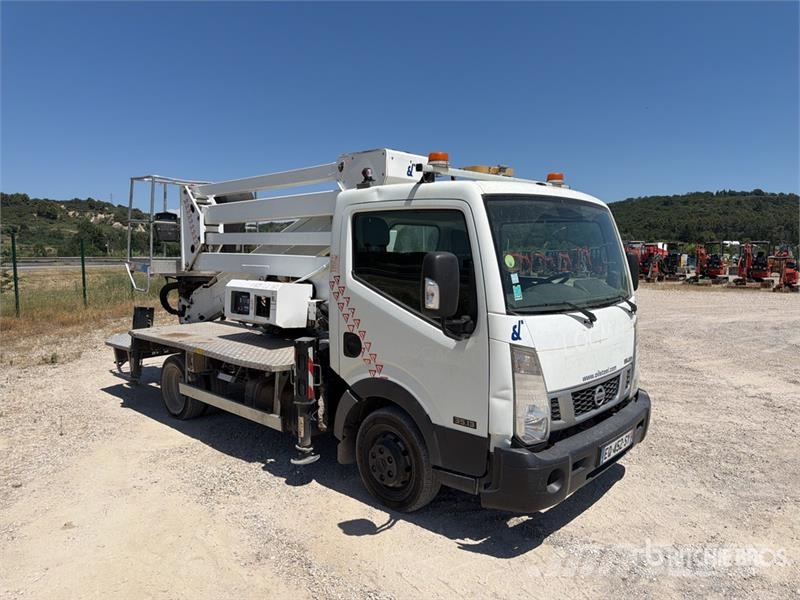 Nissan 20 m on  Nissan Cabstar 4x2 Camion Nacelle Bucket  Plataformas sobre camión