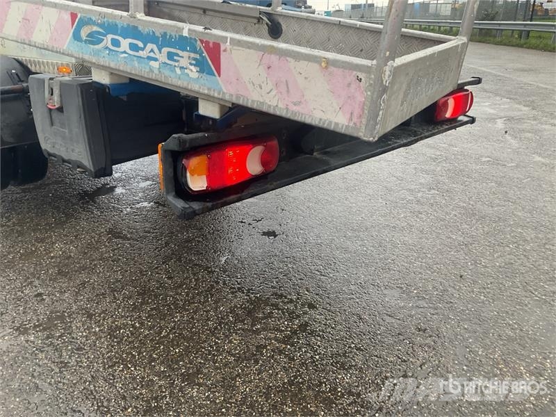 Nissan 20TJ 19.7 m on Nissan NT400 4x2 Bucket Truck Auto korvtõstukid