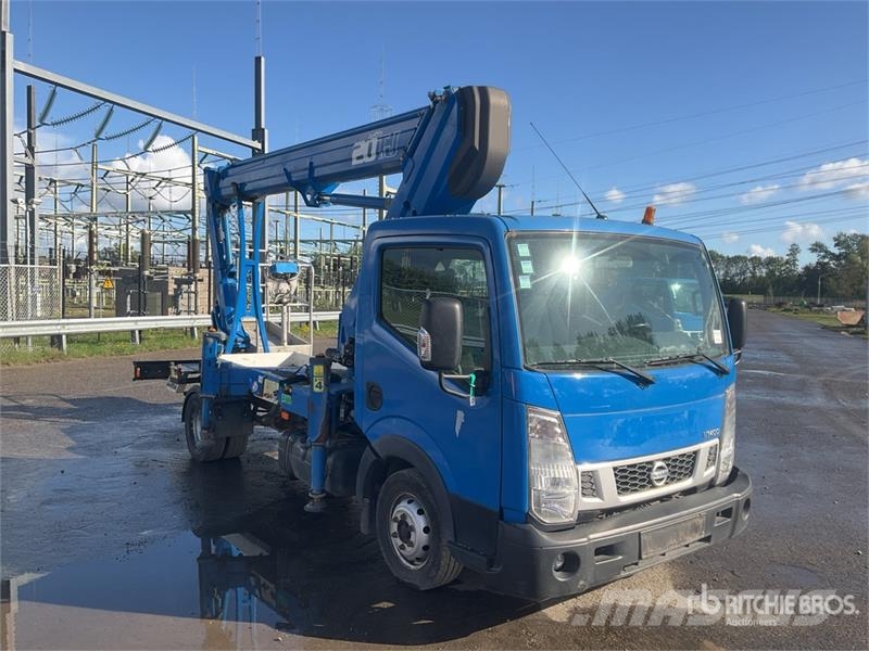 Nissan 20TJ 300 kg on Nissan NT400 4x2 Bucket Truck المنصات الهوائية المثبتة على شاحنة