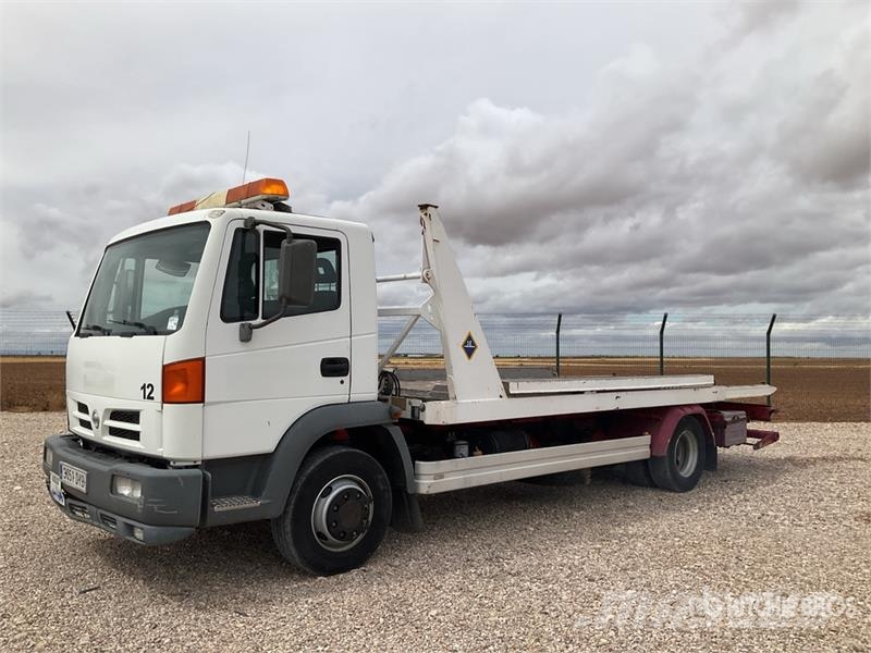 Nissan Atleon 4x2 Rollback Truck Veículos de recuperação