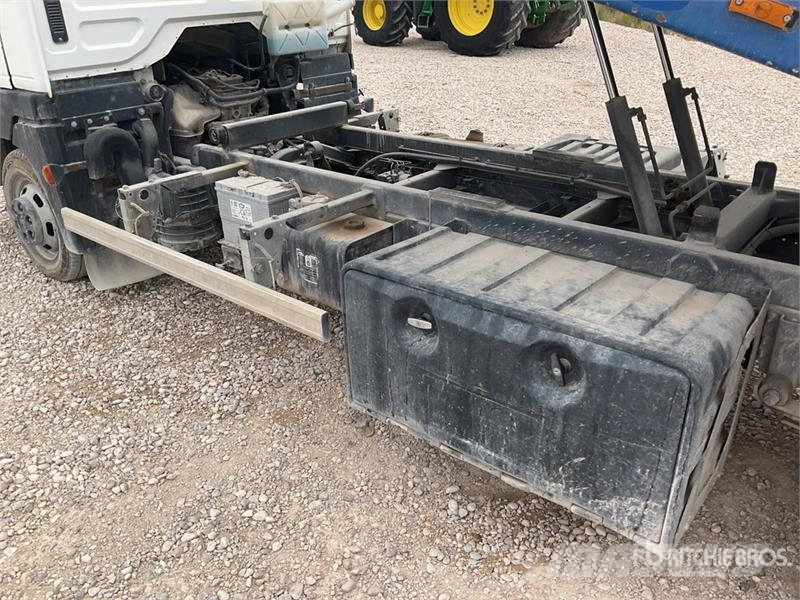 Nissan Atleon TK3.56 4x2 Rollback Truck Veículos de recuperação