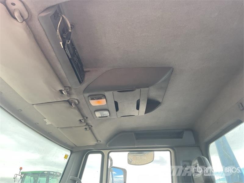 Nissan Atleon TK3.56 4x2 Rollback Truck Veículos de recuperação