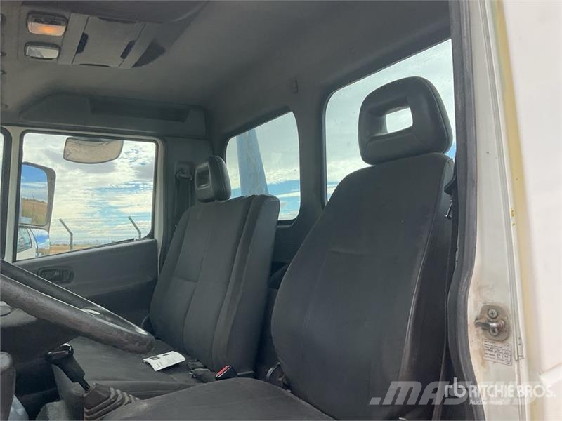 Nissan Atleon TK3.56 4x2 Rollback Truck Veículos de recuperação