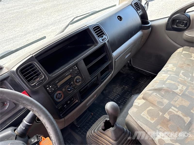Nissan Cabstar 35.12 Dump Truck Kipper
