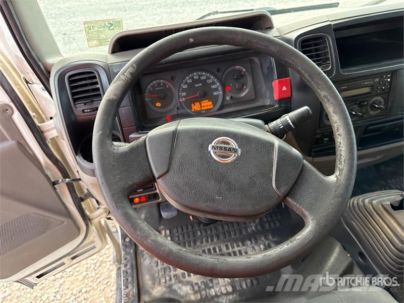 Nissan Cabstar 35.12 Dump Truck Kipper