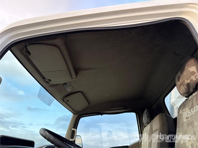 Nissan Cabstar 35.12 Dump Truck Kipper