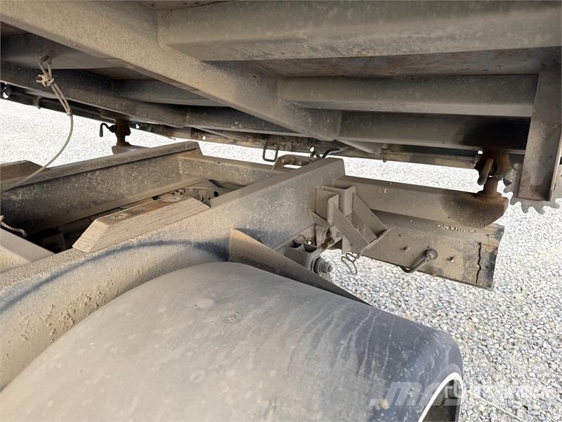 Nissan Cabstar 35.12 Dump Truck Kipper
