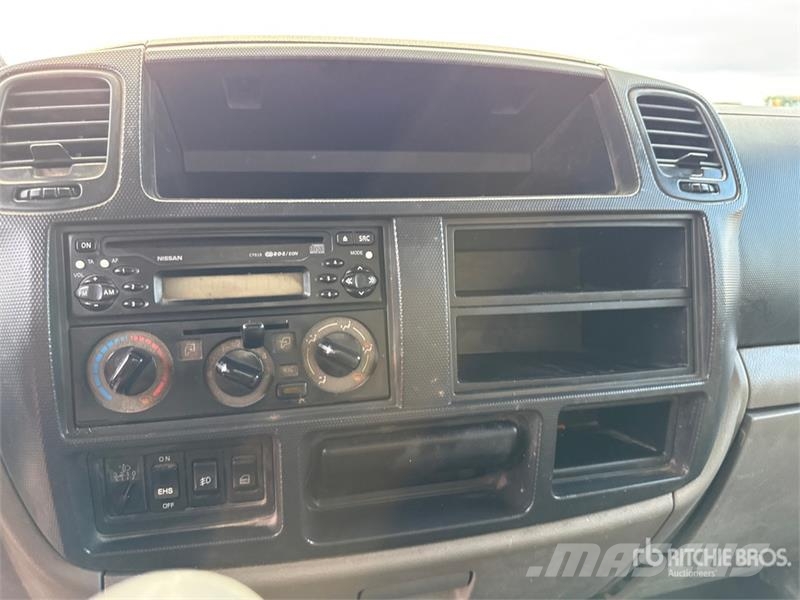 Nissan Cabstar 35.12 Dump Truck Kipper