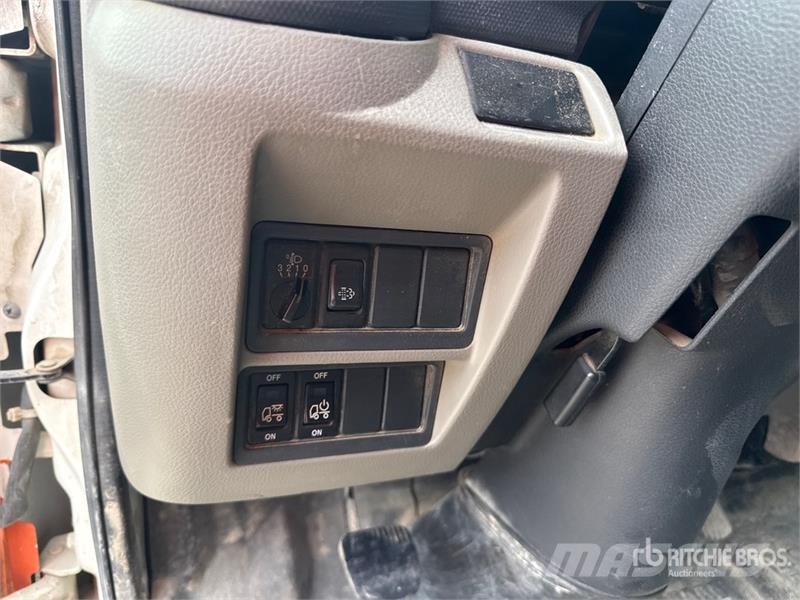 Nissan Cabstar 35.13 Dump Truck Kipper