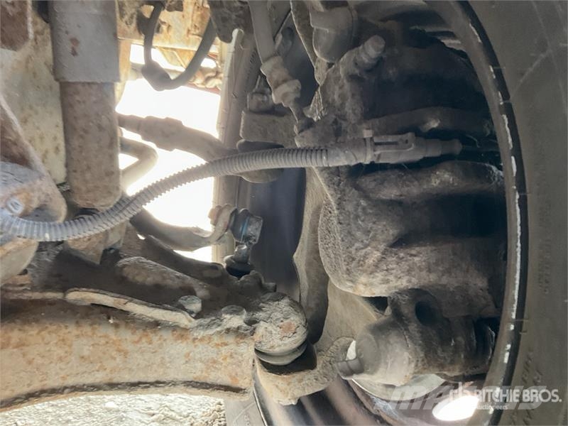 Nissan Cabstar 4x2 NT400 4X2 on 2015 CTE ZED 21.2JH 20 m Avtokošare