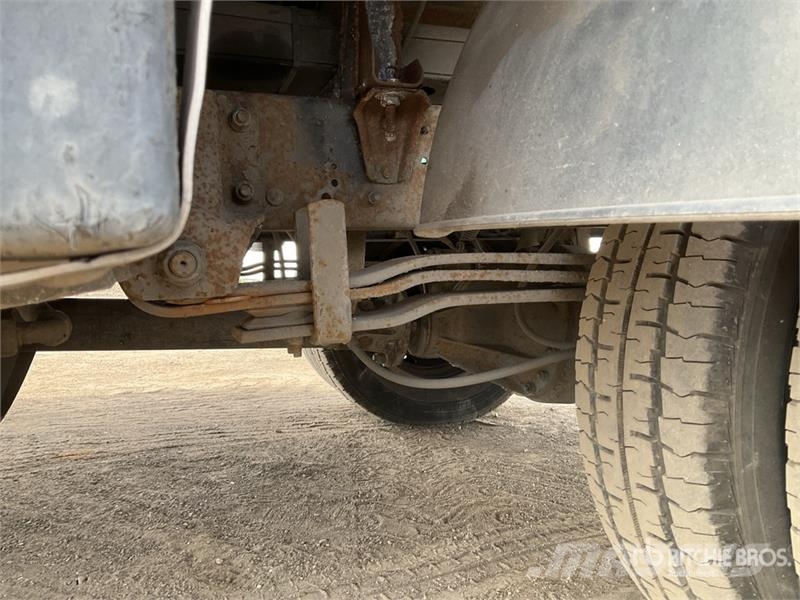 Nissan Cabstar 4x2 NT400 4X2 on 2015 CTE ZED 21.2JH 20 m Avtokošare