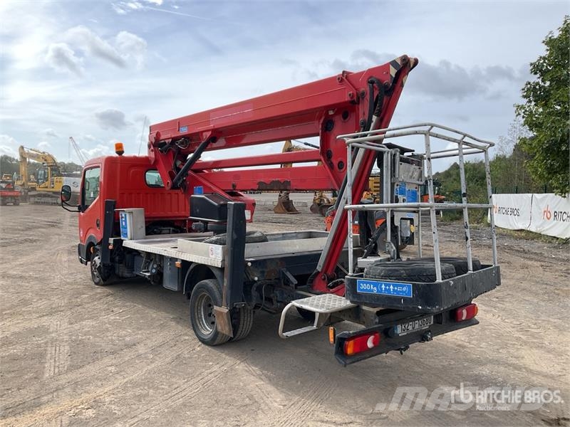 Nissan Cabstar 4x2 NT400 4X2 on 2015 CTE ZED 21.2JH 20 m Avtokošare