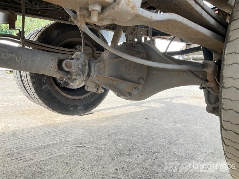 Nissan Cabstar 4x2 NT400 4X2 on 2015 CTE ZED 21.2JH 20 m Avtokošare