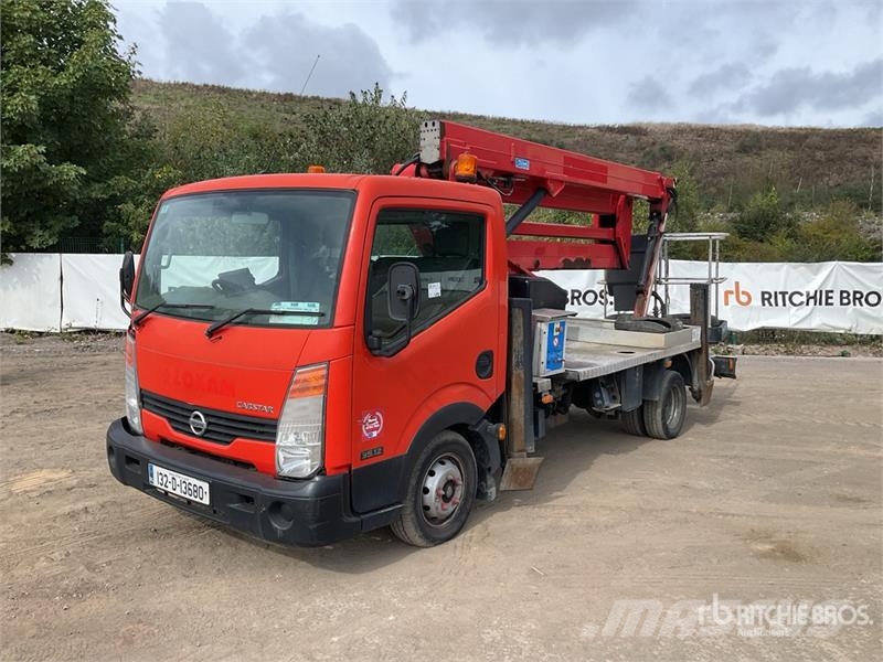Nissan Cabstar 4x2 NT400 4X2 on 2015 CTE ZED 21.2JH 20 m Avtokošare