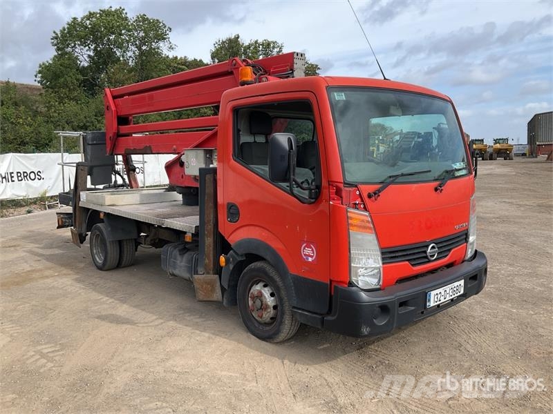 Nissan Cabstar 4x2 NT400 4X2 on 2015 CTE ZED 21.2JH 20 m Avtokošare
