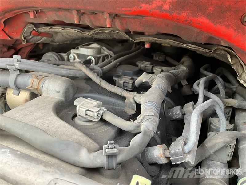 Nissan Cabstar 4x2 NT400 4X2 on 2015 CTE ZED 21.2JH 20 m Avtokošare