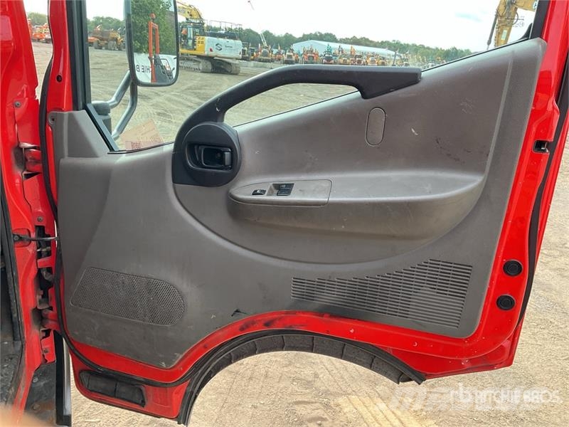 Nissan Cabstar 4x2 NT400 4X2 on 2015 CTE ZED 21.2JH 20 m Avtokošare