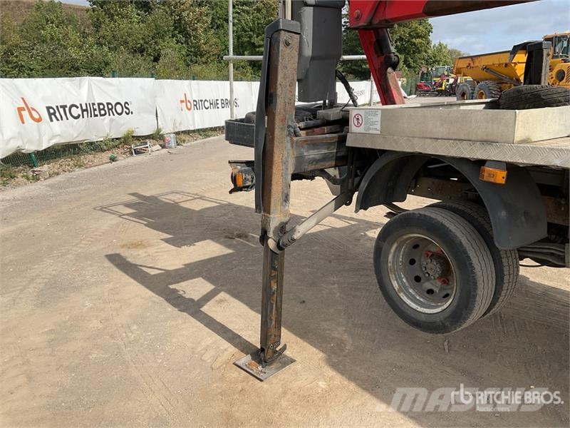 Nissan Cabstar 4x2 NT400 4X2 on 2015 CTE ZED 21.2JH 20 m Avtokošare