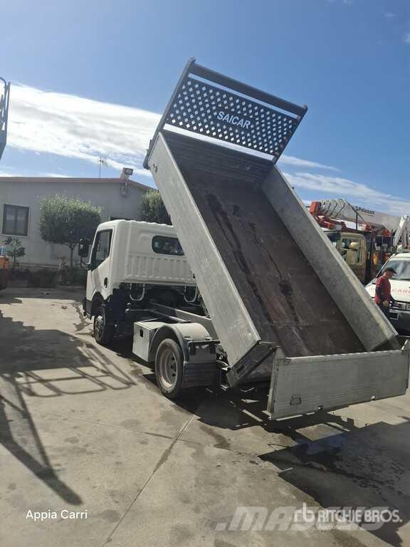 Nissan Cabstar Dump Truck Pašizgāzējs