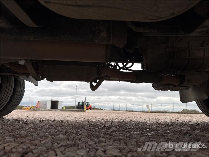 Nissan Cabstar NT400 32.12 4x2 Camion Benne Dump Truck (I Kiperi kamioni