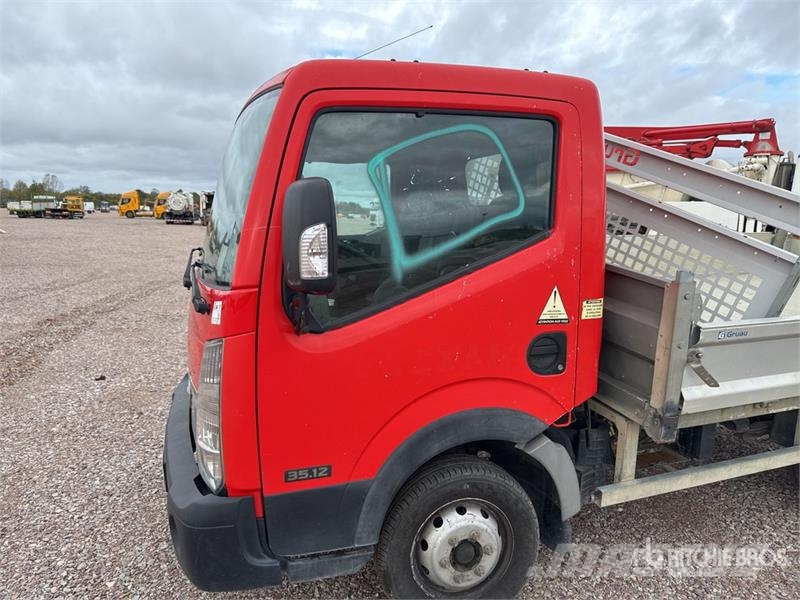 Nissan Cabstar NT400 32.12 4x2 Camion Benne Dump Truck (I Kiperi kamioni