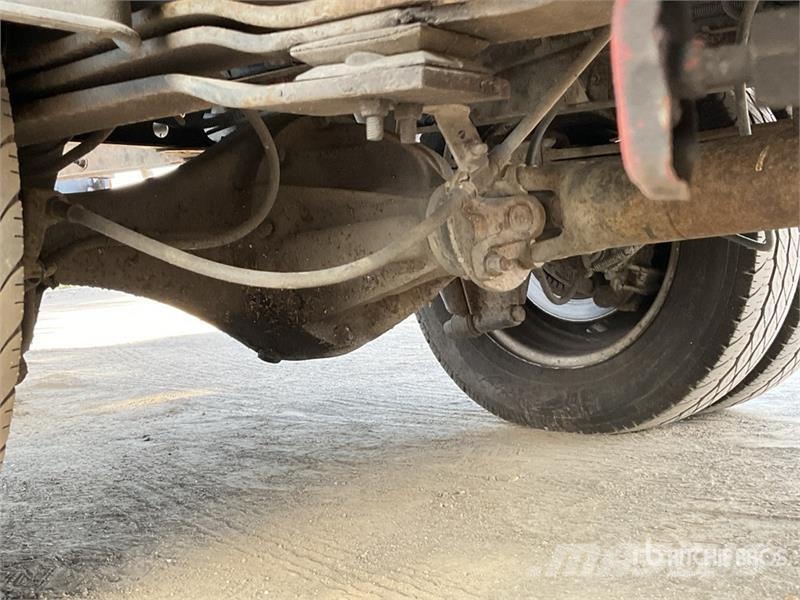 Nissan Cabstar NT400 4x2 on CTE ZED 21.2JH 20 m Bucket Tr Piattaforme autocarrate