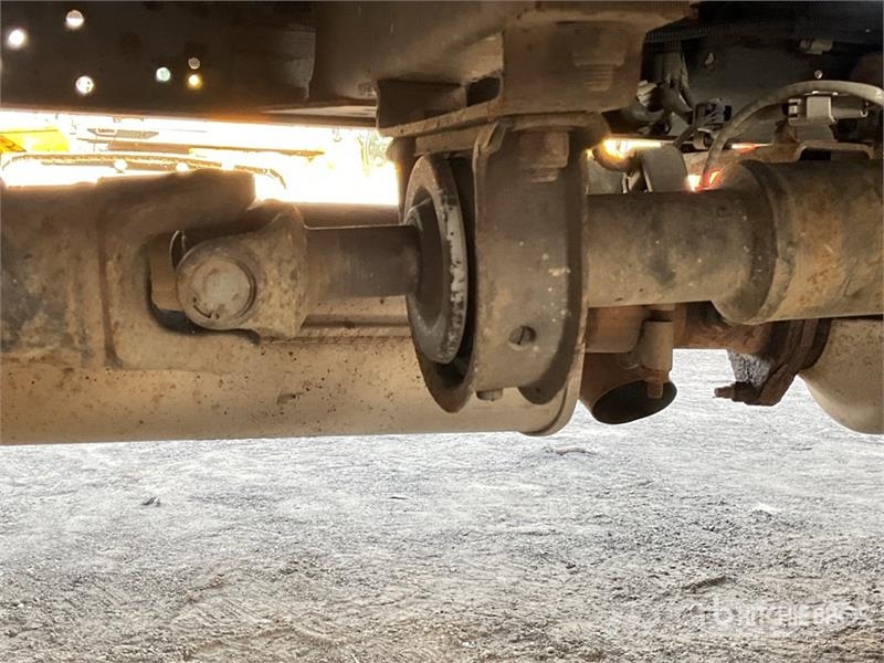 Nissan Cabstar NT400 4x2 on CTE ZED 21.2JH 20 m Bucket Tr Piattaforme autocarrate
