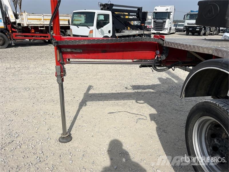 Nissan DT 25 on Nissan Cabstar 35.12 Bucket Truck Lastbilmonterede lifte