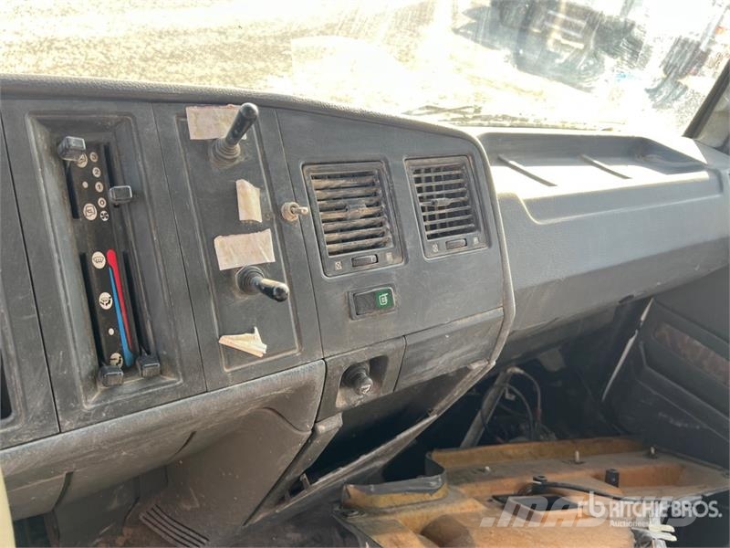Nissan Eco T 200 6000 L 4x2 Water Truck Wassertanker