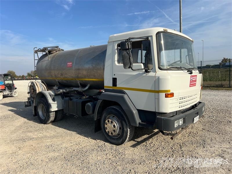 Nissan Eco T 200 6000 L 4x2 Water Truck Wassertanker