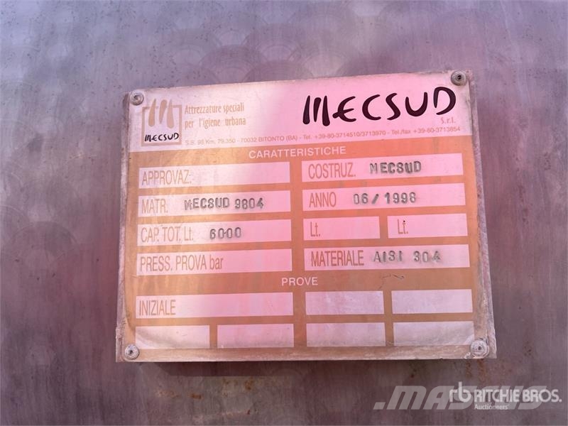 Nissan Eco T 200 6000 L 4x2 Water Truck Wassertanker