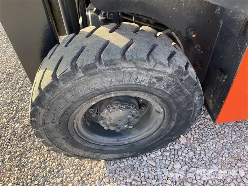 Nissan EH01A15U Forklift Περονοφόρα ανυψωτικά κλαρκ - άλλα
