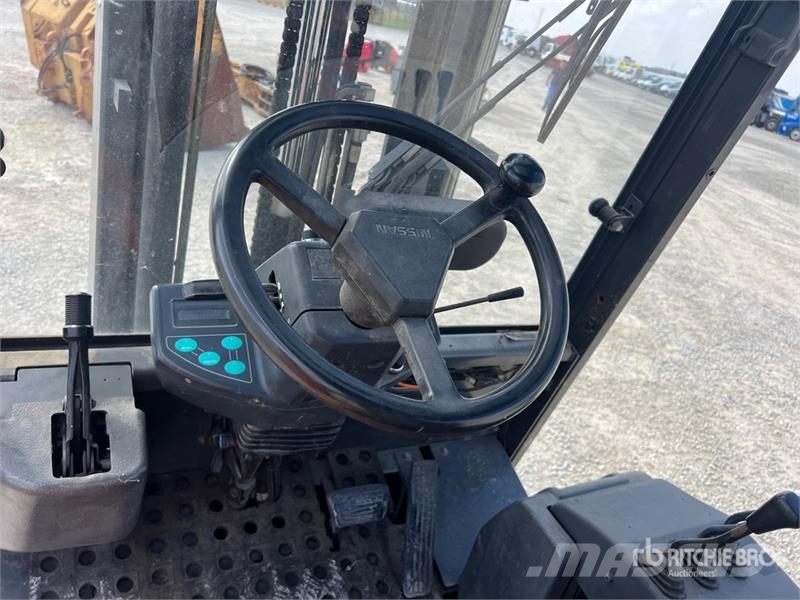 Nissan GQ02L25CU 2500 kg Electric Forklift Elektrikli forkliftler