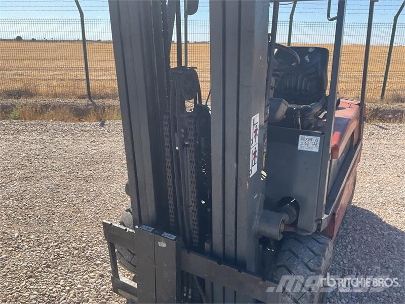 Nissan GQ02L30CU Electric Forklift 전동 지게차