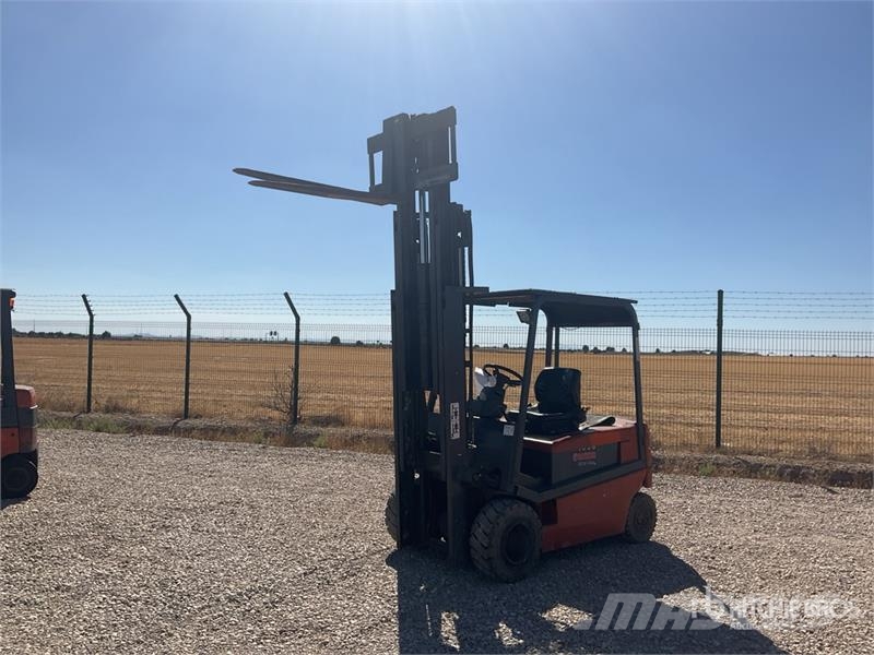 Nissan GQ02L30CU Electric Forklift 전동 지게차