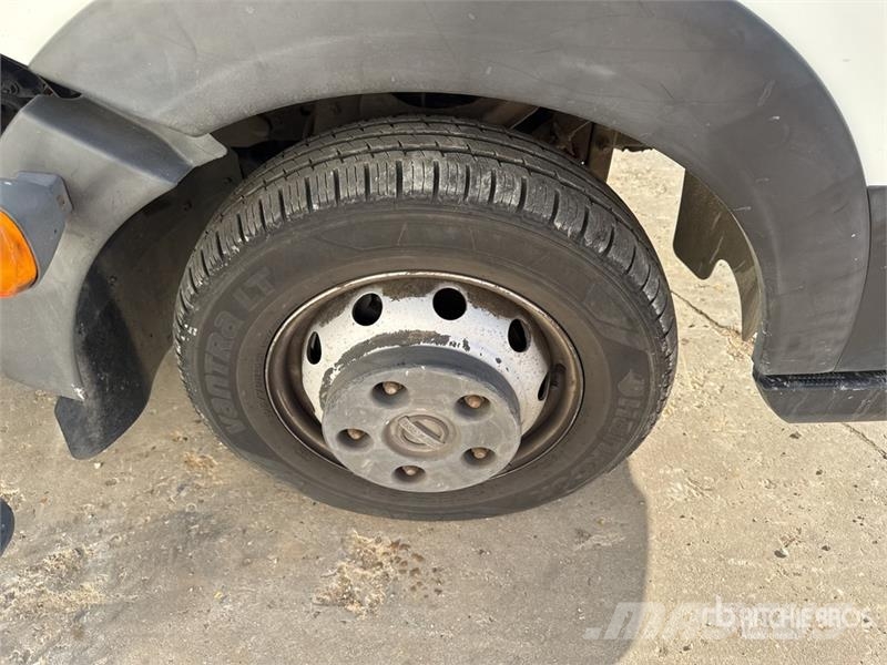 Nissan GSR E148T 13.7 m on  Nissan Cabstar 35.12 4x2 Cami Avtokošare
