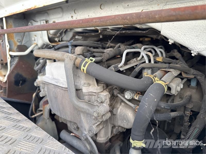Nissan GSR E148T 13.7 m on  Nissan Cabstar 35.12 4x2 Cami Avtokošare