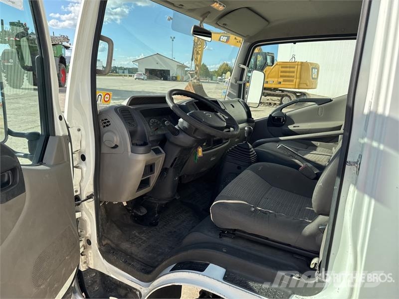 Nissan GSR E148T 13.7 m on  Nissan Cabstar 35.12 4x2 Cami Avtokošare