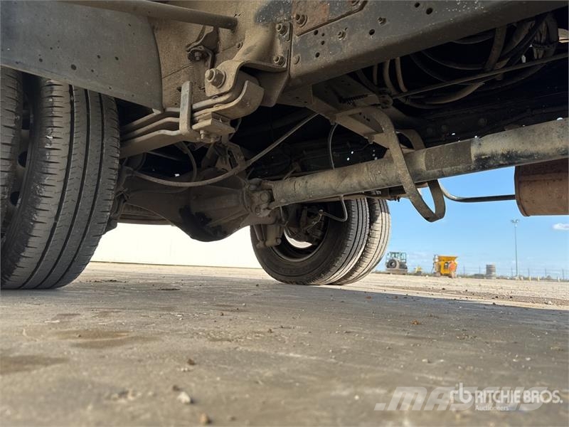 Nissan GSR E148T 13.7 m on  Nissan Cabstar 35.12 4x2 Cami Avtokošare