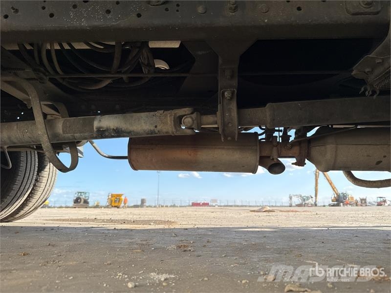 Nissan GSR E148T 13.7 m on  Nissan Cabstar 35.12 4x2 Cami Avtokošare