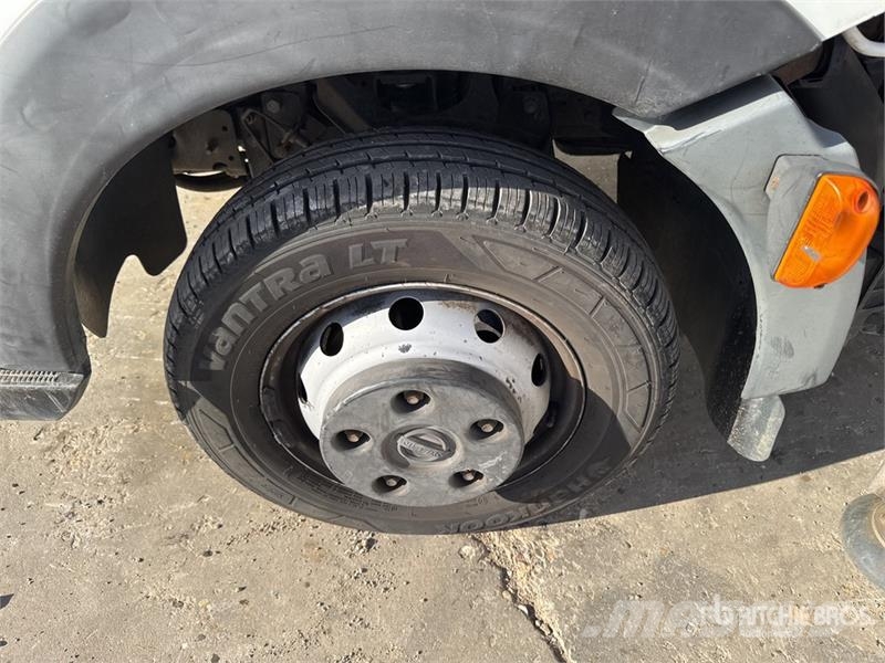 Nissan GSR E148T 13.7 m on  Nissan Cabstar 35.12 4x2 Cami Avtokošare